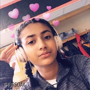 Meet your Posher, Waliyya